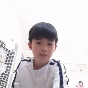 Meet your Posher, Nhan